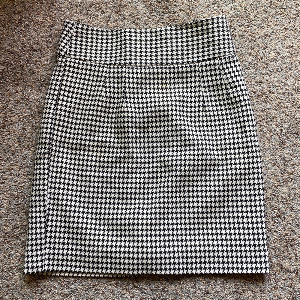 Banana Republic skirt size 2 it’s Beautiful!!